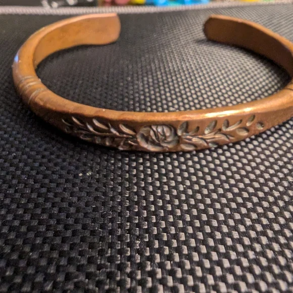 Engraved Copper Bangle Bracelet - Picture 3 of 4